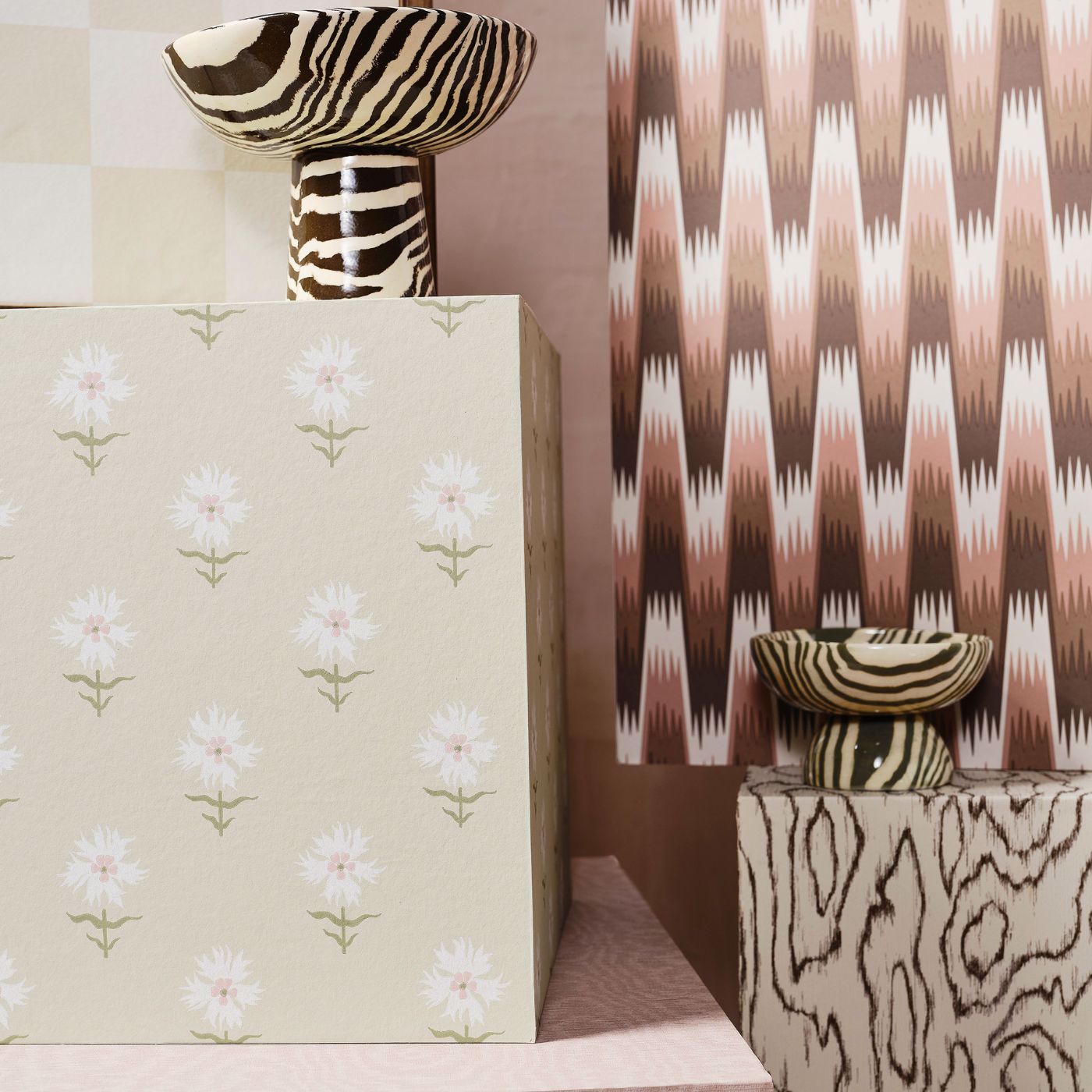 Fellcroft Wallpaper - Champagne - Harlequin - HHHW113164