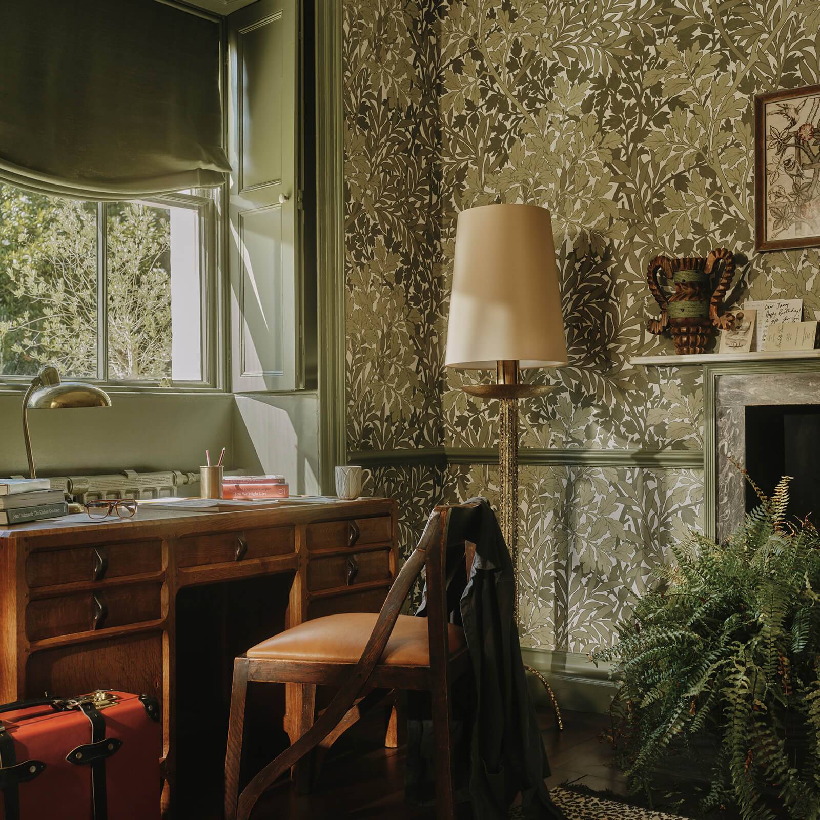Foliage Magna Wallpaper - Apple - House of Hackney - 1 - WA - FLG - DI - APP - XXX - Premier Wallcovering