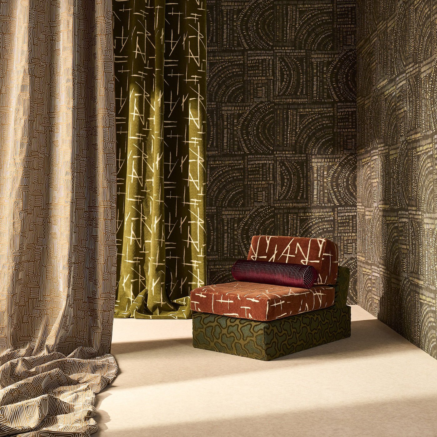 Frescoes Wallpaper - Charcoal / Chalk / Limestone - Harlequin - HDMW113291