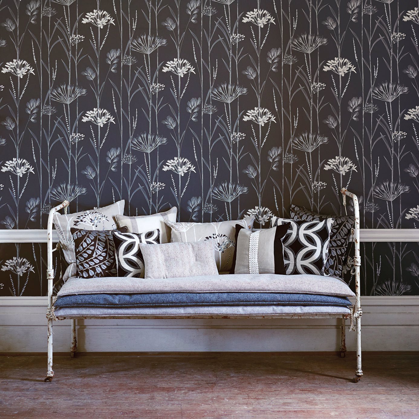 Gardinum Wallpaper - Ivory & Gold - HPOW110554 - Harlequin - Premier Wallcovering