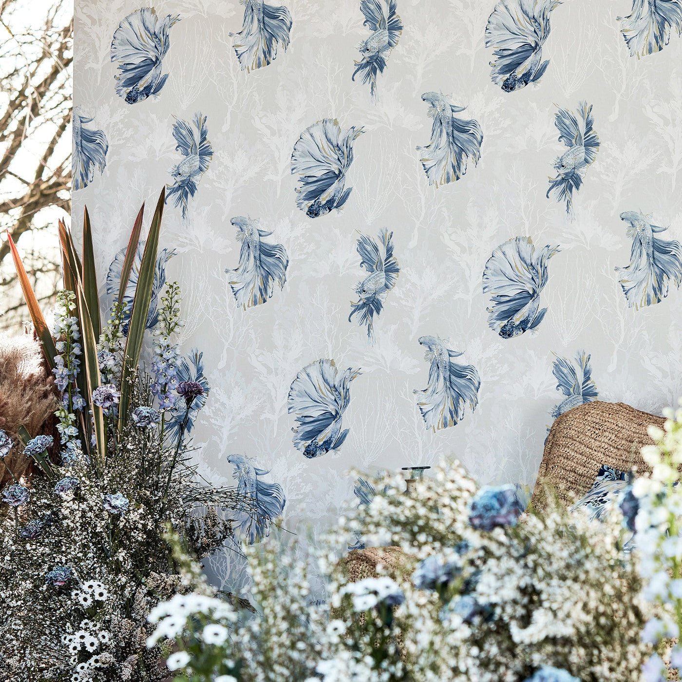Halfmoon Wallpaper - Stillness/Indigo - Harlequin - HTEW112766