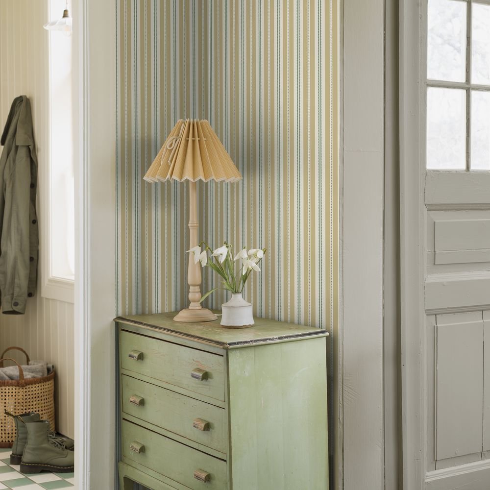 Hedda Wallpaper - Yellow - Boråstapeter - 5816 - Premier Wallcovering