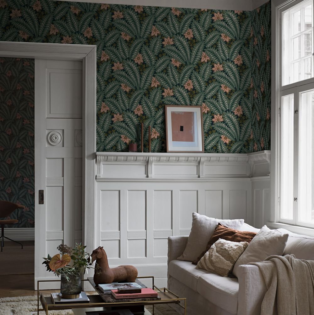Hidden Ivy Wallpaper - Green - Boråstapeter - 2250 - Premier Wallcovering