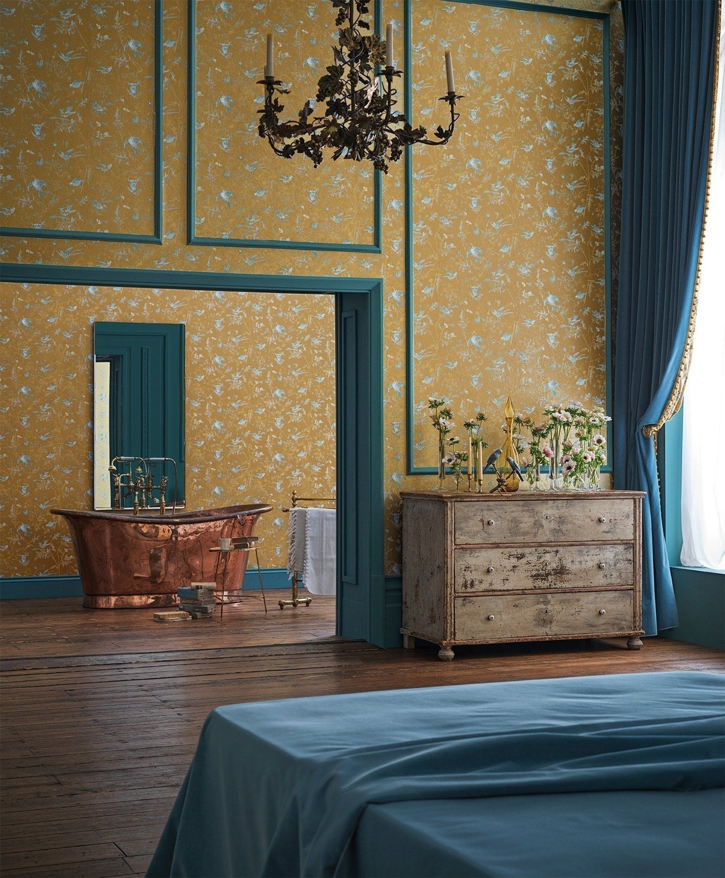 Hummingbirds Wallpaper - Ice Blue on Metallic Gold - 124/1006 - Cole & Son - Premier Wallcovering