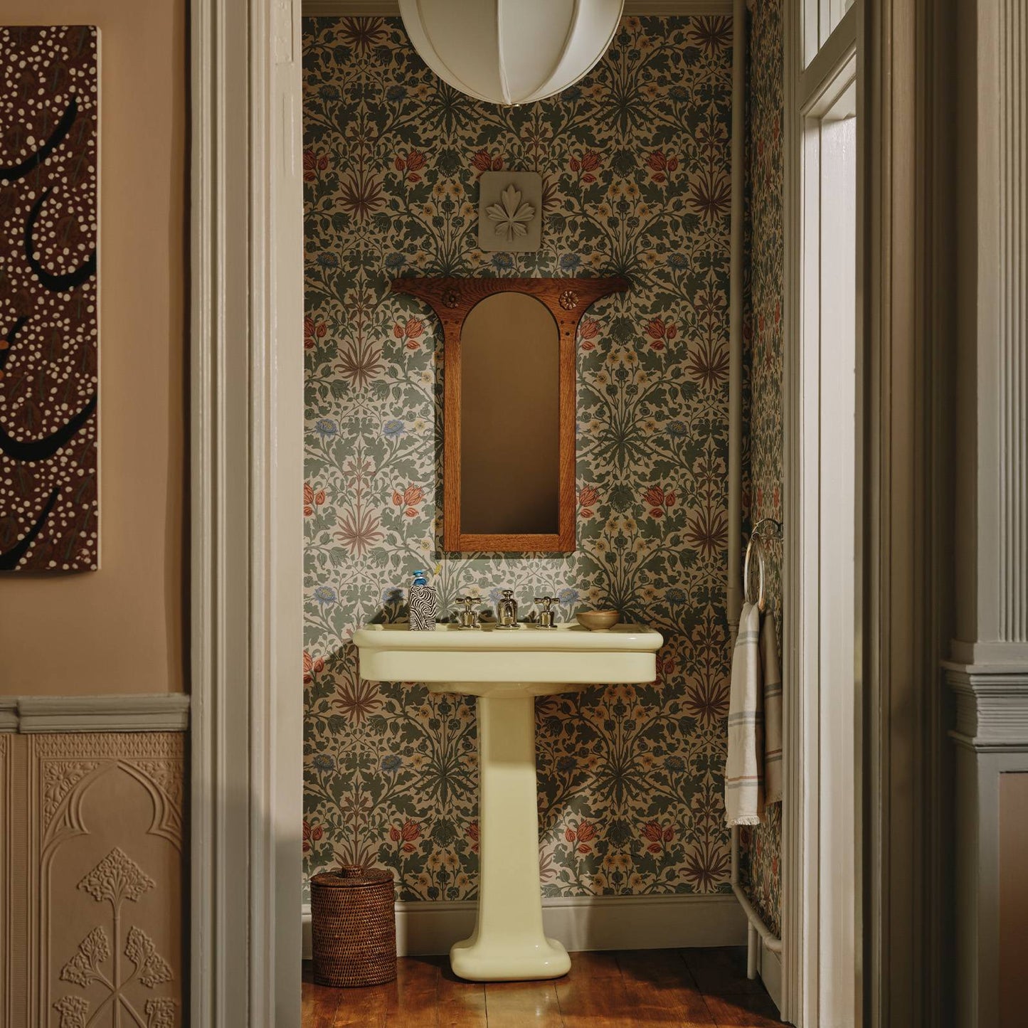 1-WA-HYA-DI-PHL-XXX - Hyacinth Novellus Wallpaper - Phlox - House of Hackney