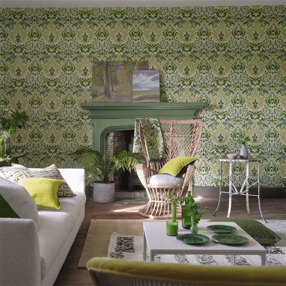 Karakusa Wallpaper - Emerald - PDG1157/04 - Designers Guild