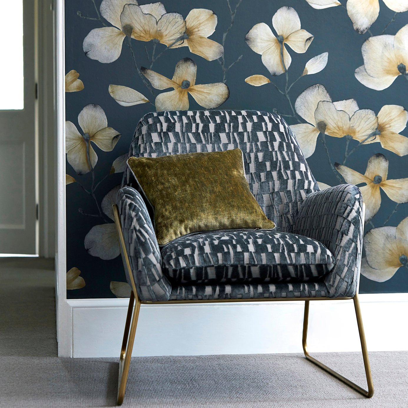 Kienze Wallpaper - Bronze/Graphite - Harlequin - HMWF111960