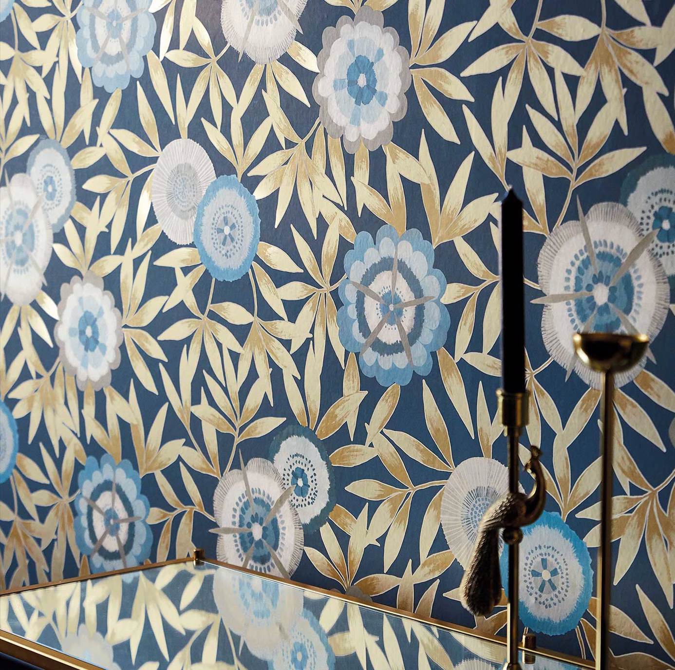 Komovi Wallpaper - Dove/Linen - Harlequin - HSAW112162