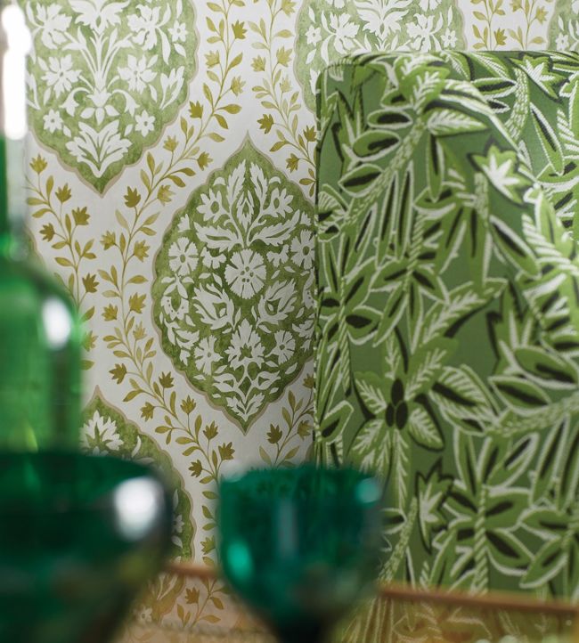Marguerite Wallpaper - Green/Ivory - Nina Campbell - NCW4304 - 01 - Premier Wallcovering