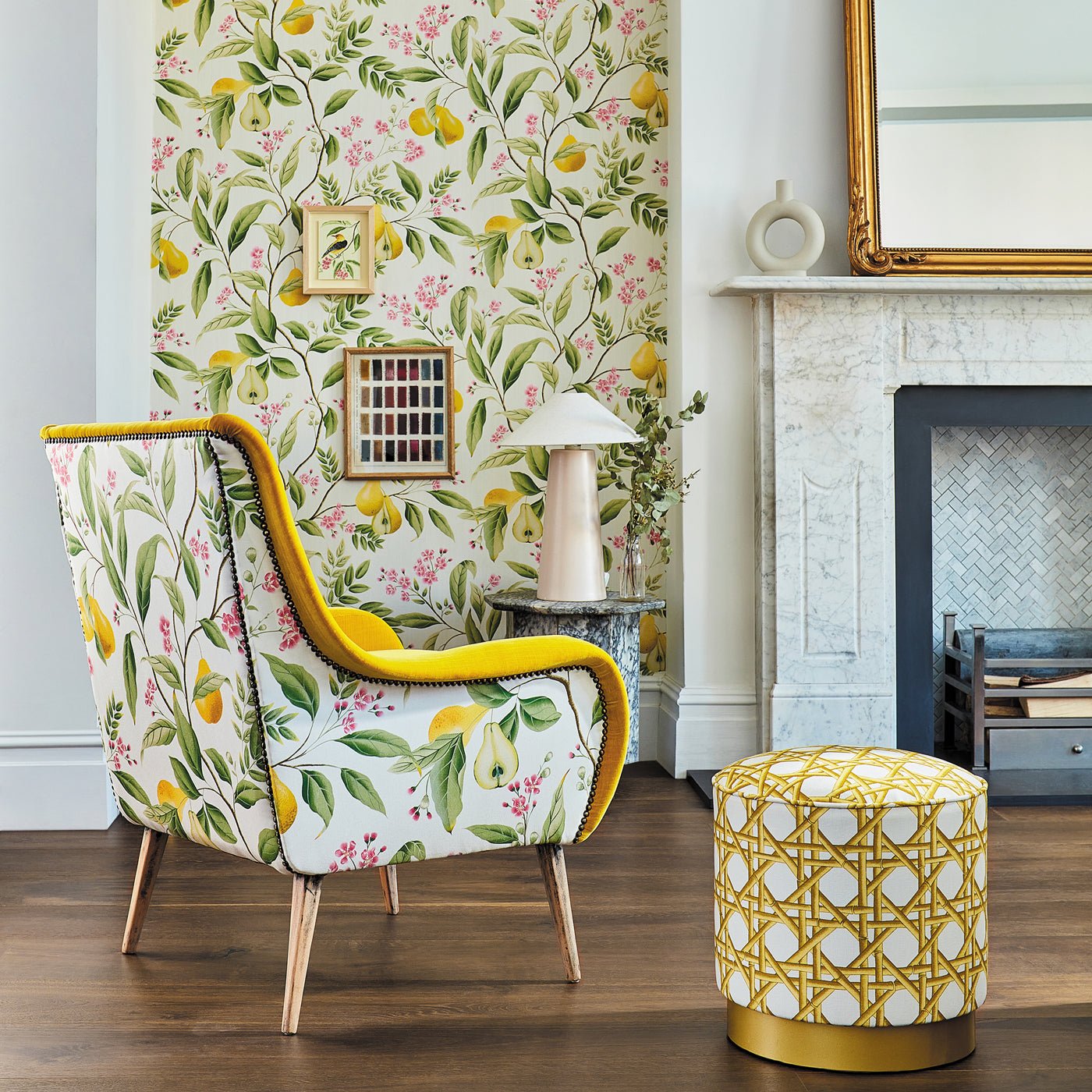 Marie Wallpaper - Fig leaf/Honey/Blossom - Harlequin - HDHW112909