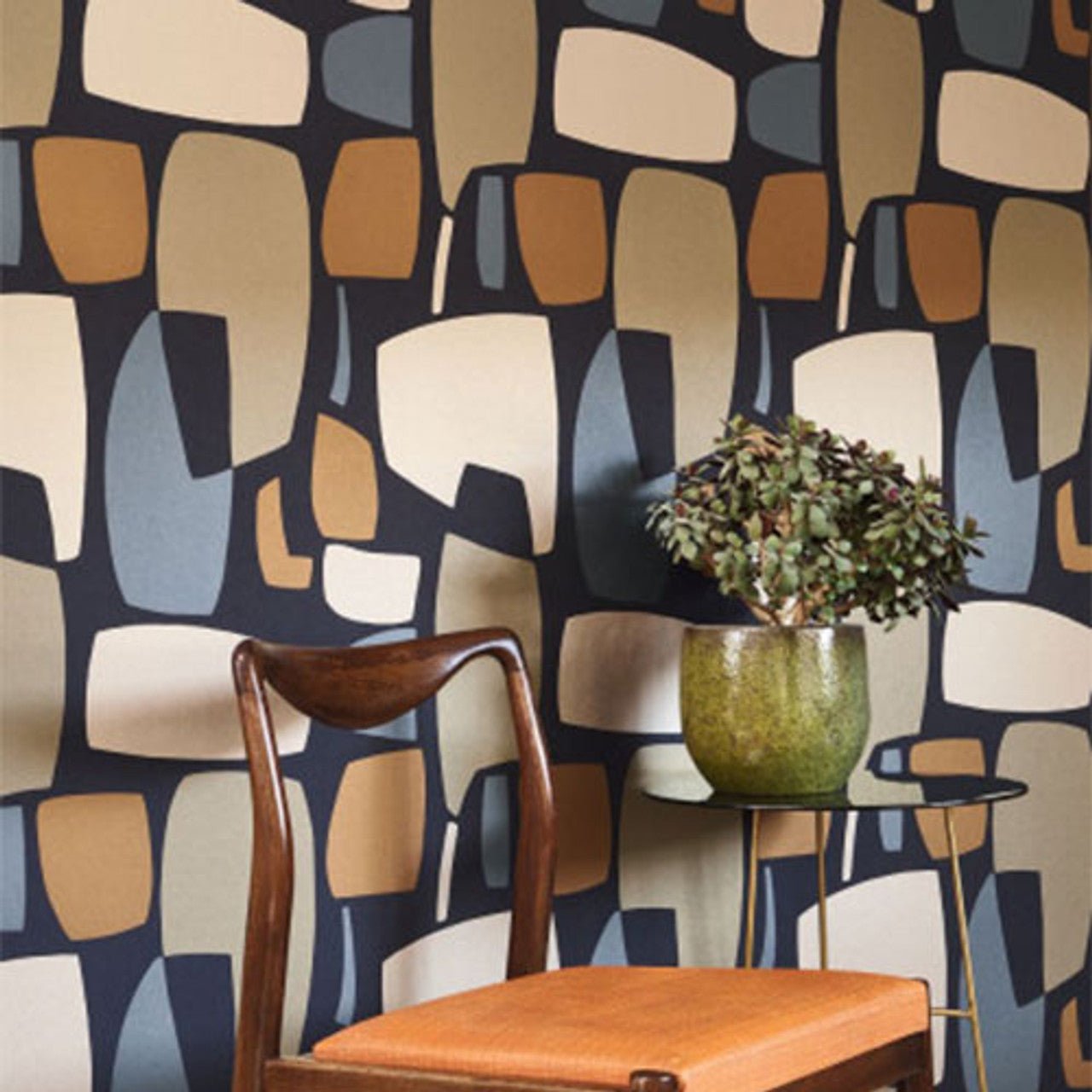 Module Milano Sixties Wallpaper - Noir And Kaki - Casadeco - 89389515 - Premier Wallcovering
