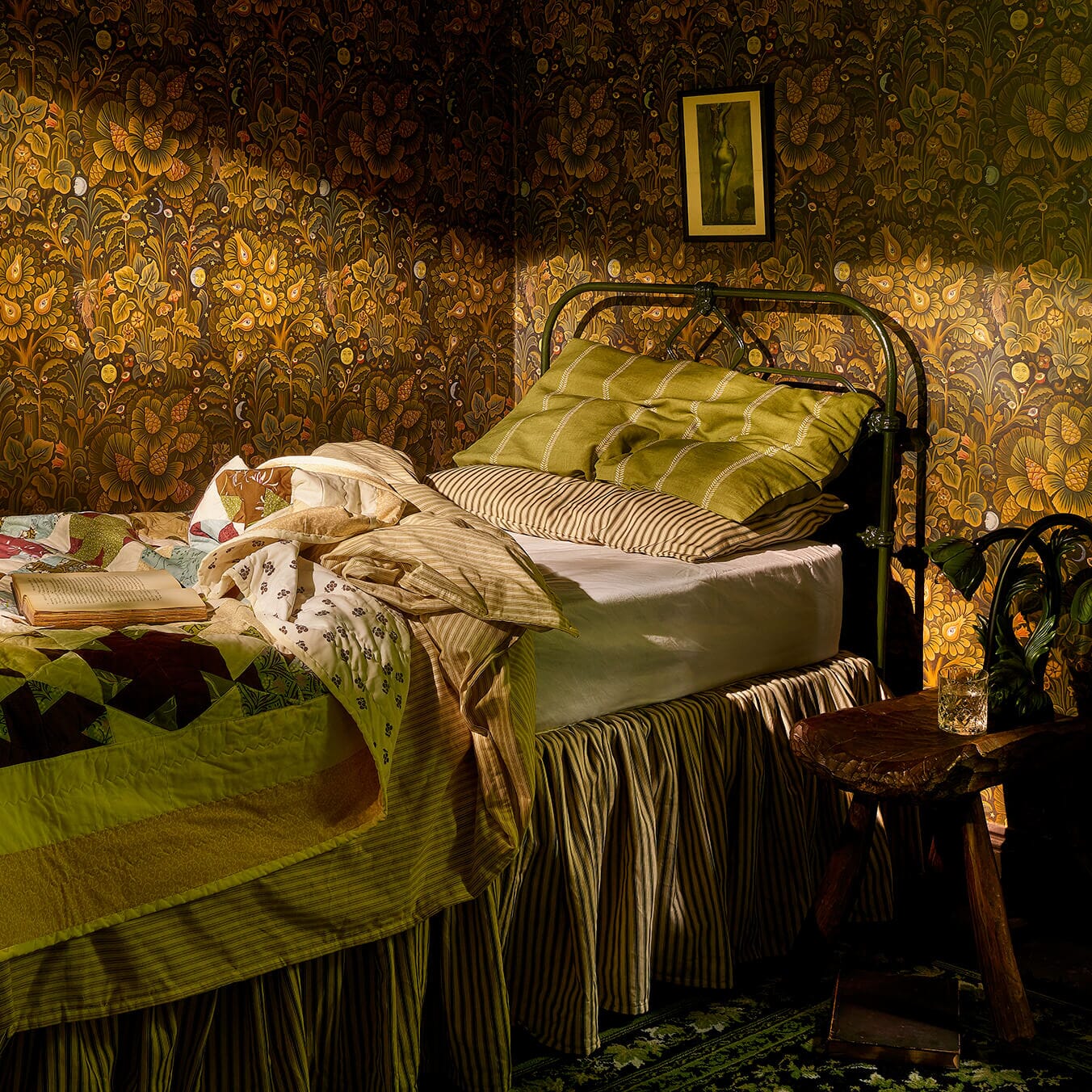 Moon Garden Wallpaper - House of Hackney - 1 - WA - MOG - DI - MID - XXX - Premier Wallcovering