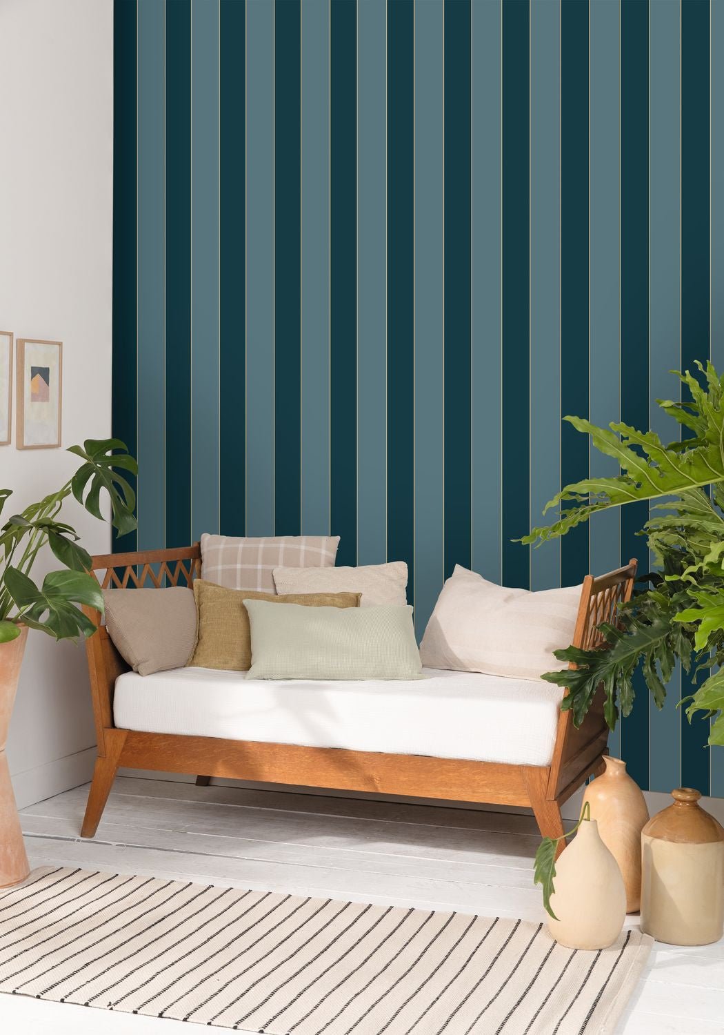Moonlight Golden Lines Wallpaper - Bleu Paon - Caselio - 101076659