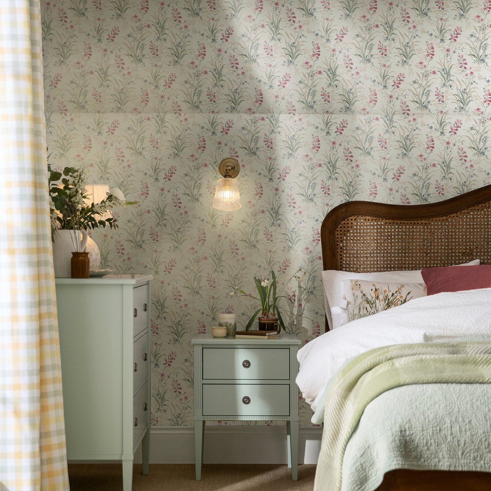 Mosedale Posy Wallpaper - Soft Natural - Laura Ashley - 122750 - Premier Wallcovering
