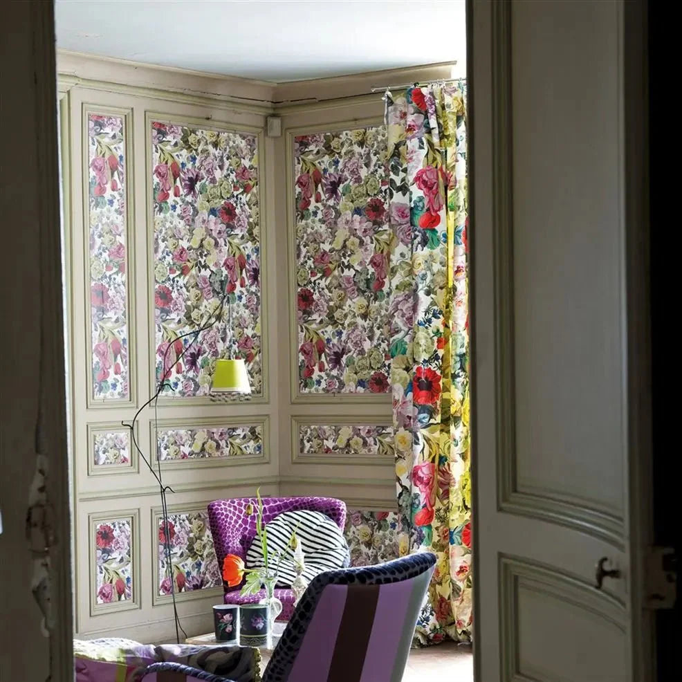 Orangerie Wallpaper - Rose - P550/01 - Designers Guild