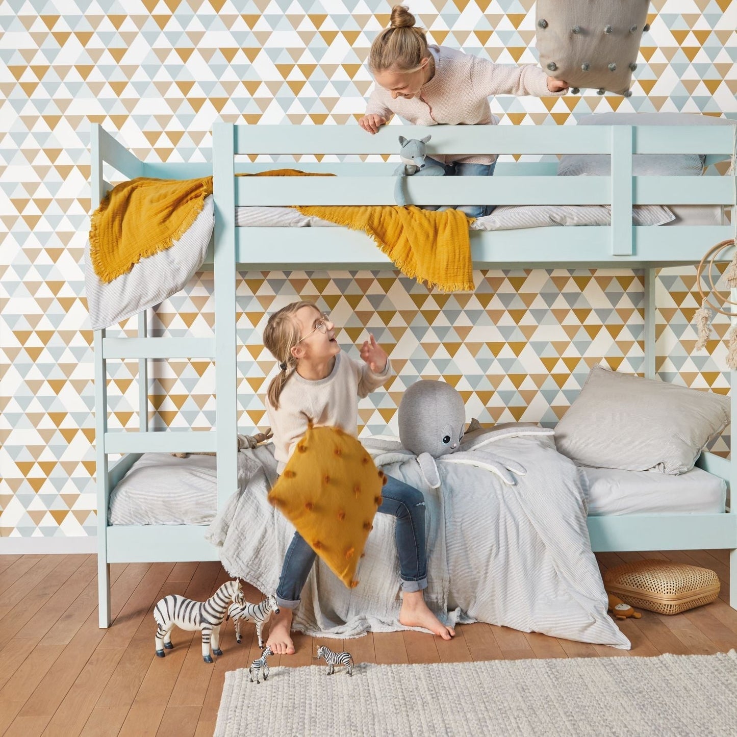 Our Planet Diamond Planet Wallpaper - Ocre - Caselio - 102007100