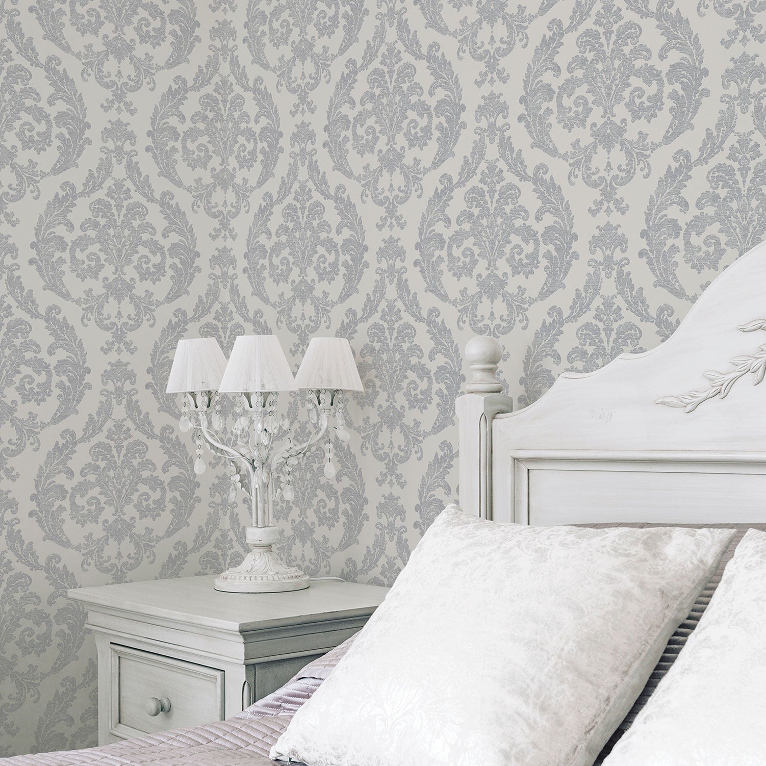 Palazzo Damask Wallpaper - Silver / Grey - Galerie - G67609 - Premier Wallcovering