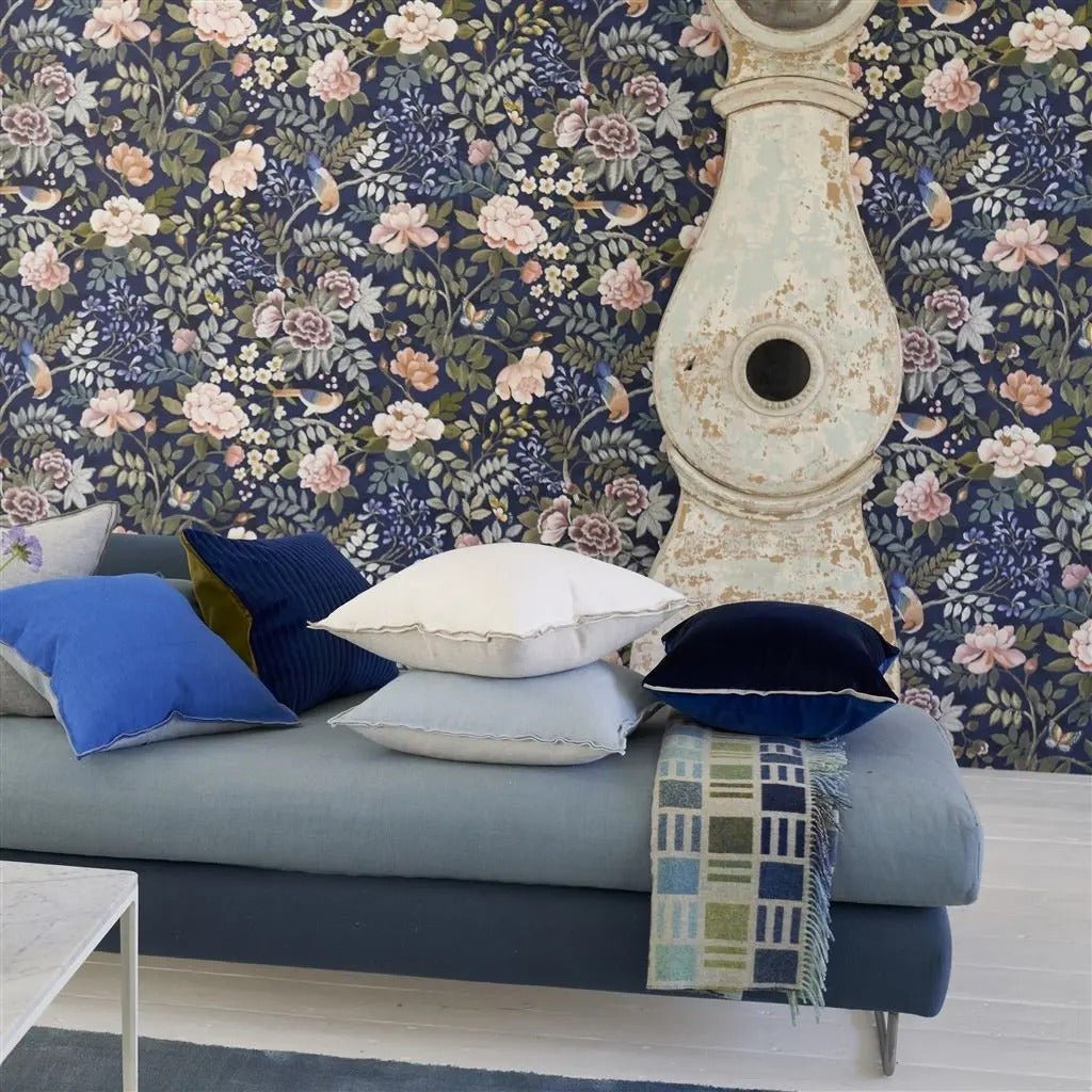 Porcelaine de Chine Wallpaper - Midnight - PDG1146/04 - Designers Guild