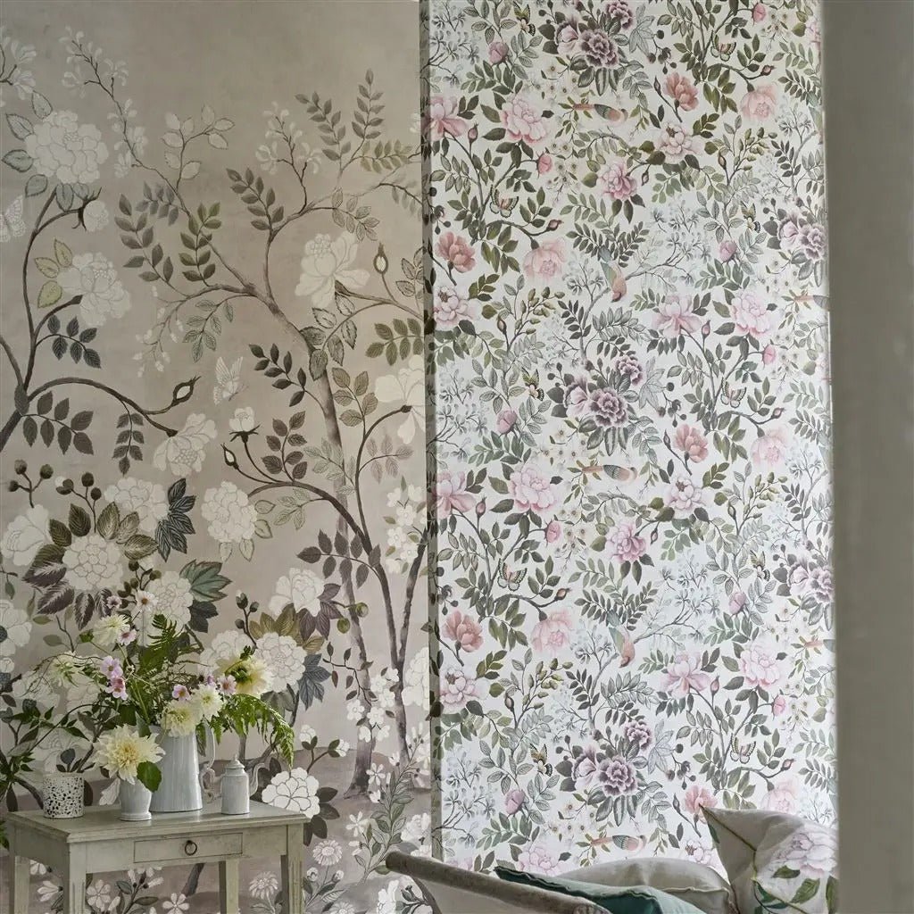 Porcelaine de Chine Wallpaper - Cameo - PDG1146/06 - Designers Guild