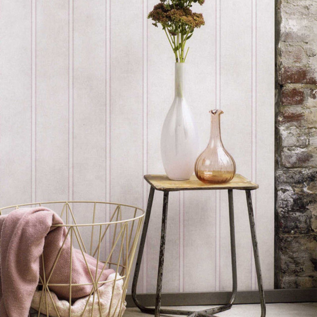 Rayure Summertime Wallpaper - Rose And Beige - Casadeco - 80974130 - Premier Wallcovering