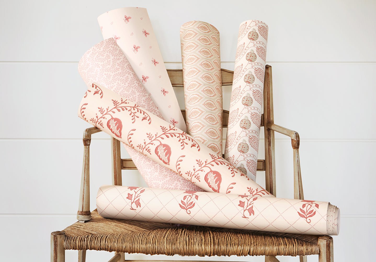 Rushmere Wallpaper - Old Pink - Colefax & Fowler - 07985/06 - Premier Wallcovering