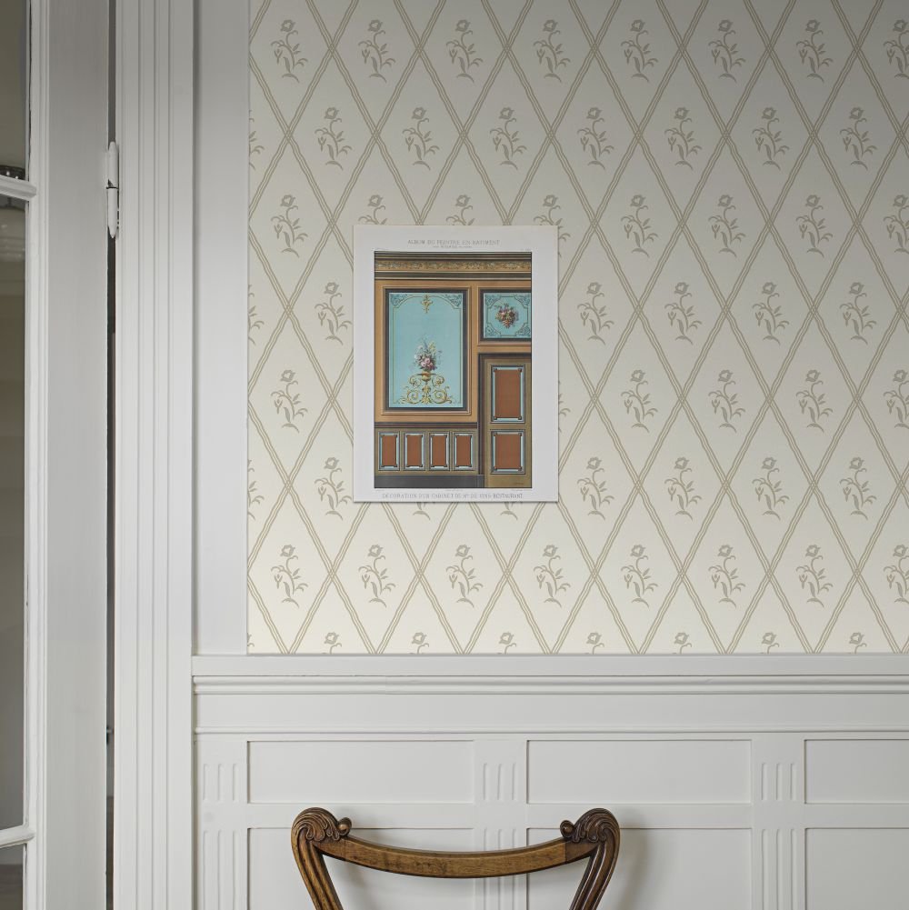 Signe Wallpaper - Cream - Boråstapeter - 5505 - Premier Wallcovering