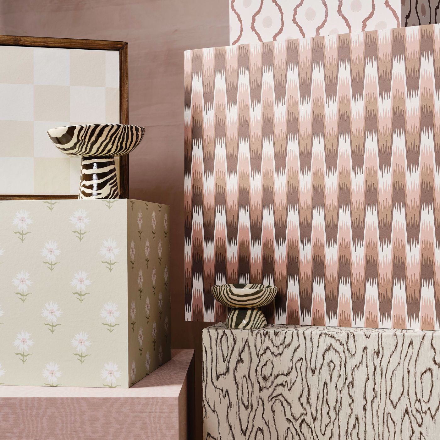 Southborough Wallpaper - Matcha - Harlequin - HHHW113155