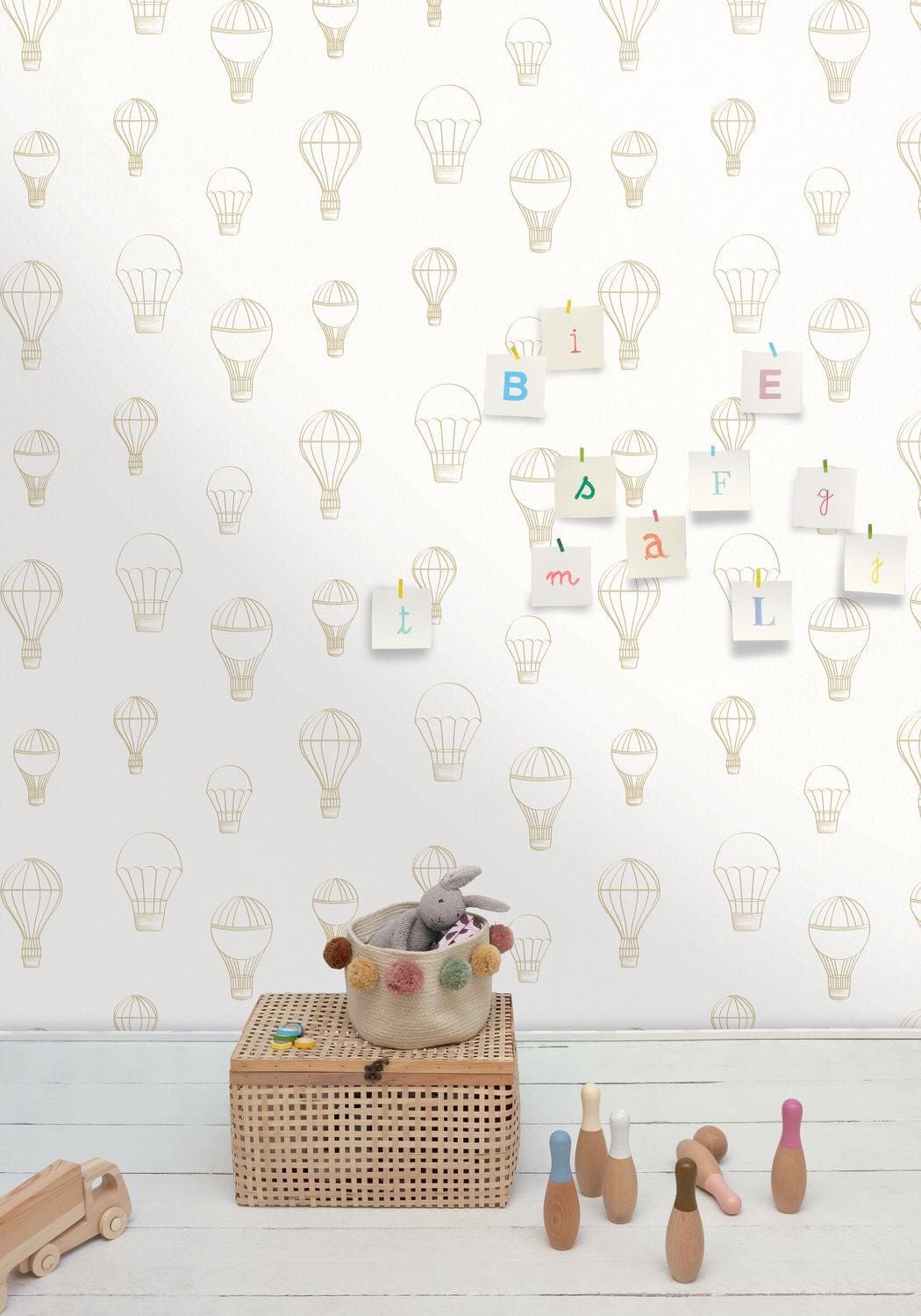 Voyager Wallpaper - Beige - Caselio - 103461010