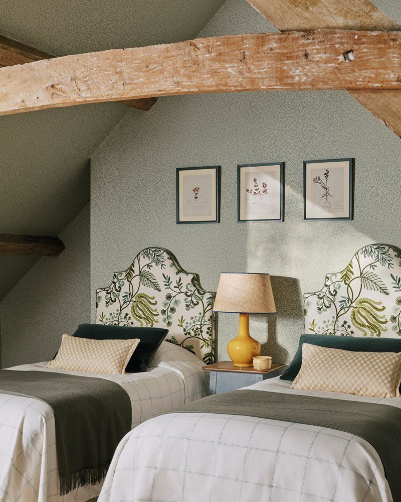 Wendle Wallpaper - Forest Green - Colefax & Fowler - W7014 - 06 - Premier Wallcovering