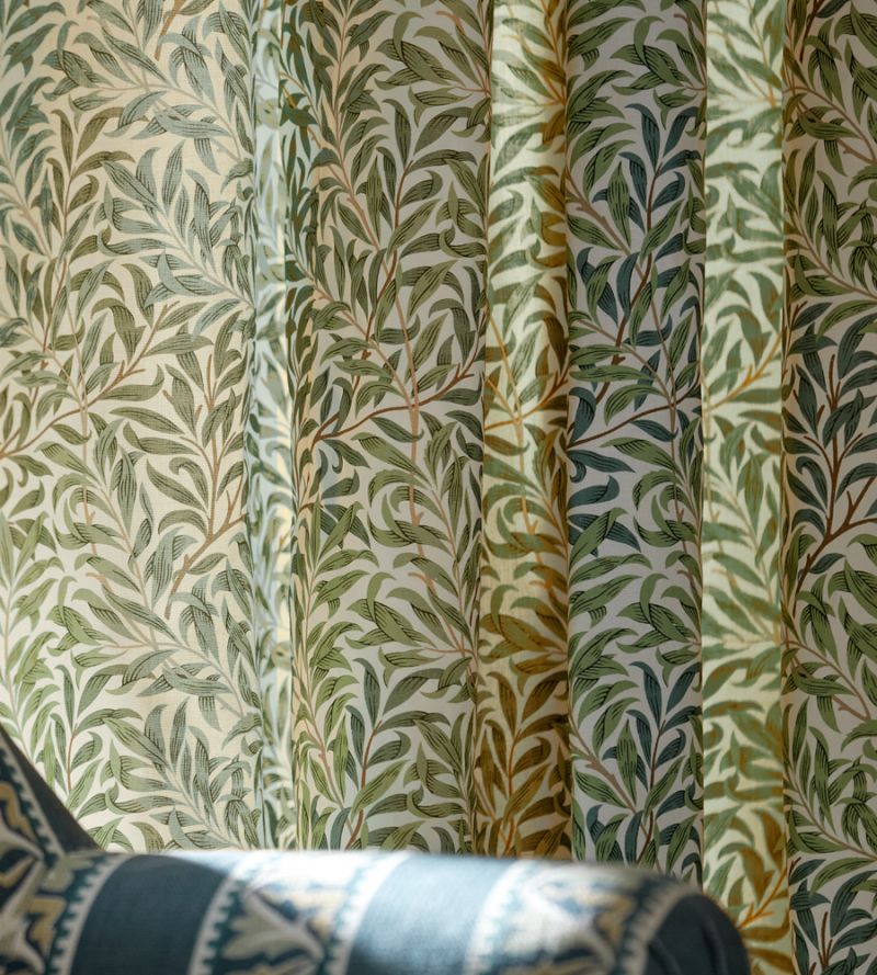 Willow Bough Minor Fabric - Nettle - Morris & Co - 227243 - Premier Wallcovering