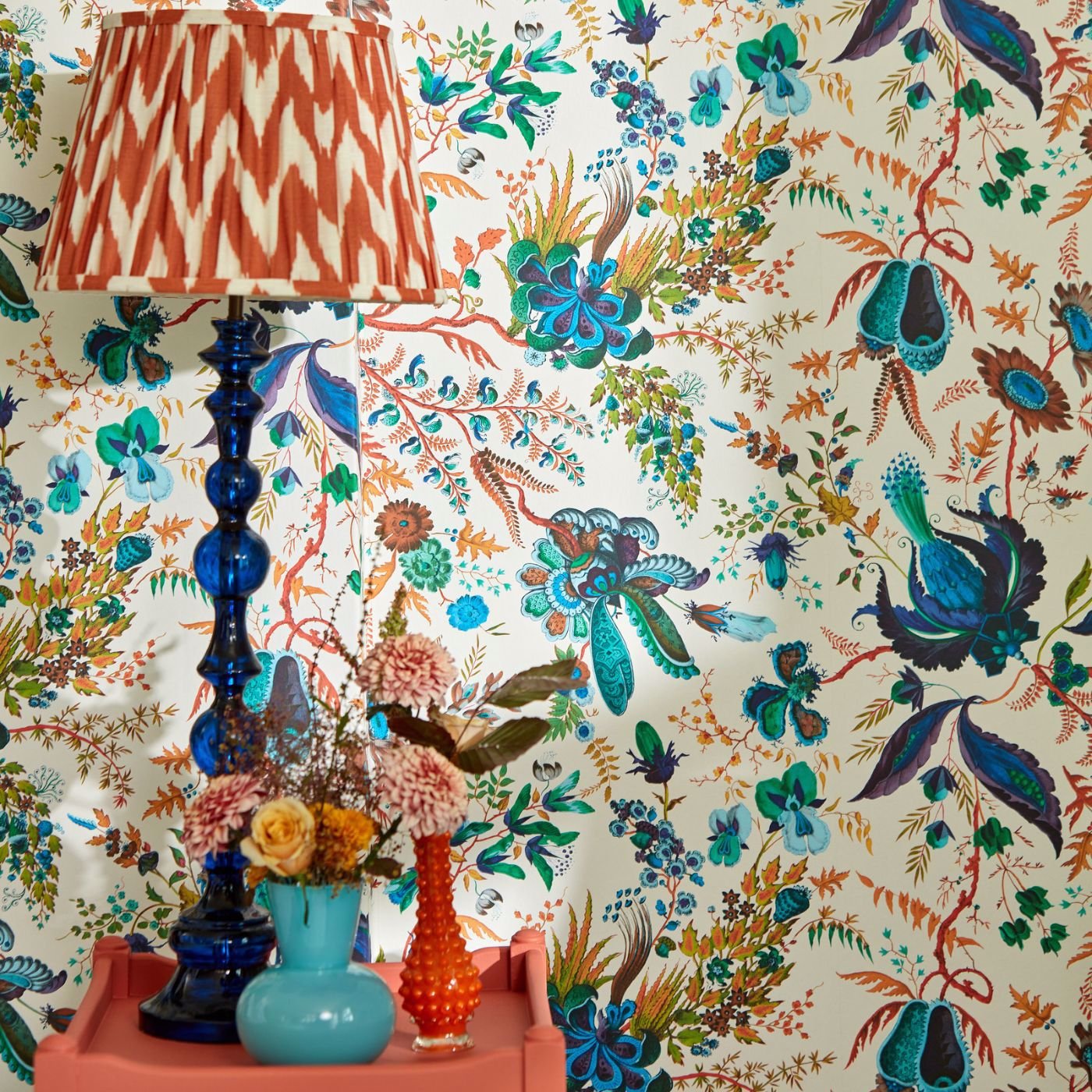 Wonderland Floral Wallpaper - Spinel/Peridot/Pearl - Harlequin - HSRW113065