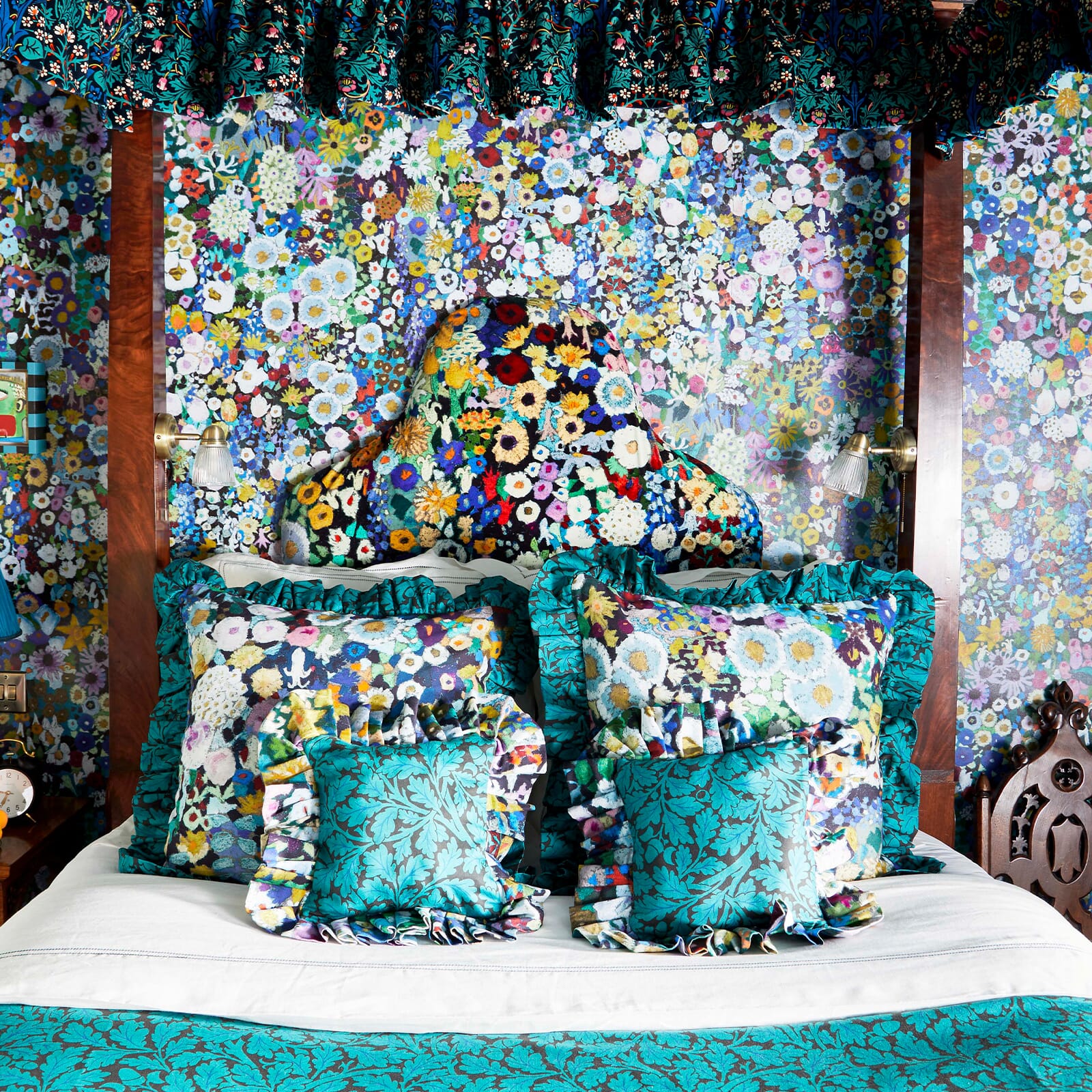 Woodstock Wallpaper - House of Hackney - 1 - WA - WOO - DI - MEA - XXX - Premier Wallcovering