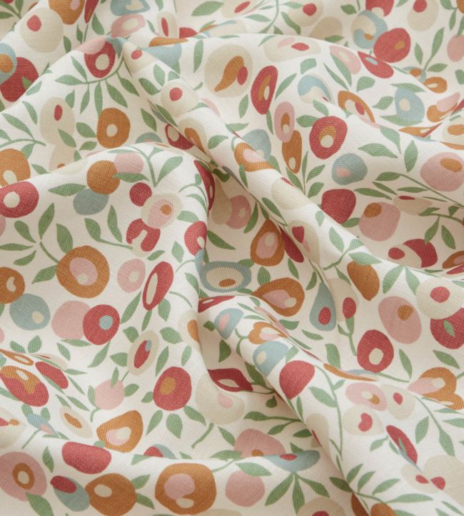 Wiltshire Blossom in Landsdowne Linen Room Fabric - Pink