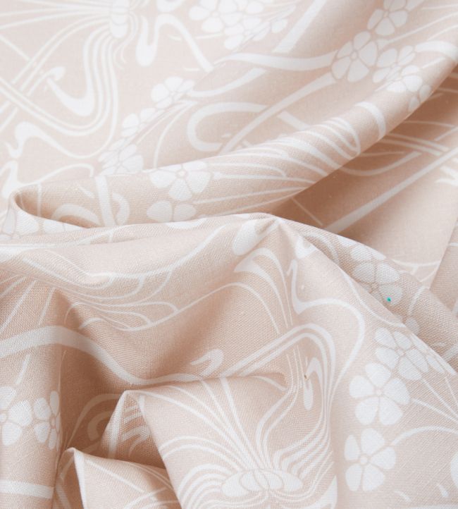Ianthe Bloom Mono in Chiltern Linen Room Fabric - Pink