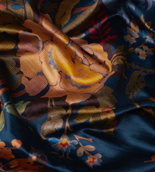 Lady Kristina Rose in Vintage Room Velvet Fabric - Blue