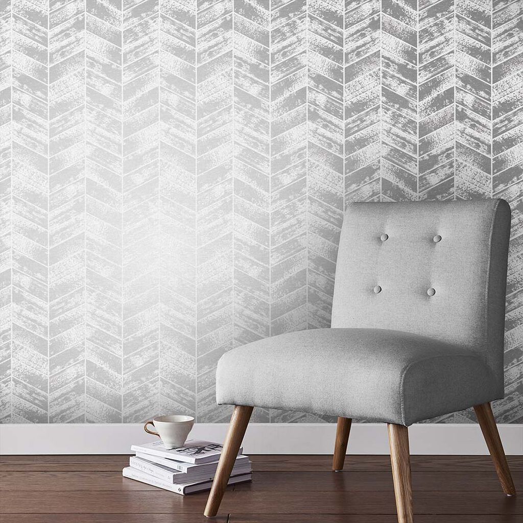 105123 - Insignia Wallpaper - Silver - Graham & Brown