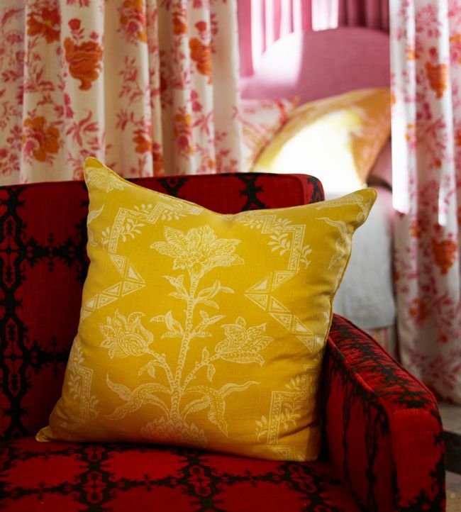 Amaryllis Room Fabric - Red
