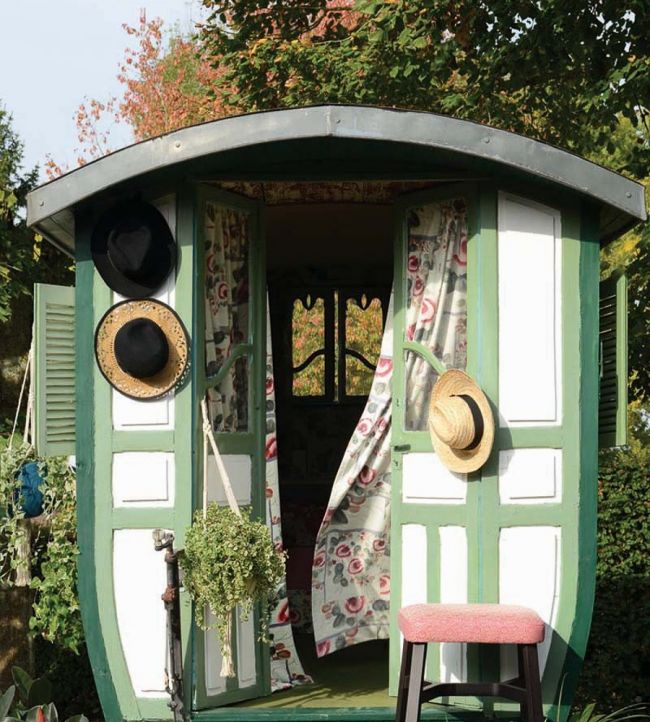 Babouchka Room Fabric - Green