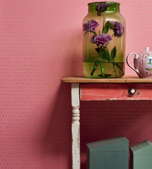 Lady Bug Room Wallpaper - Pink