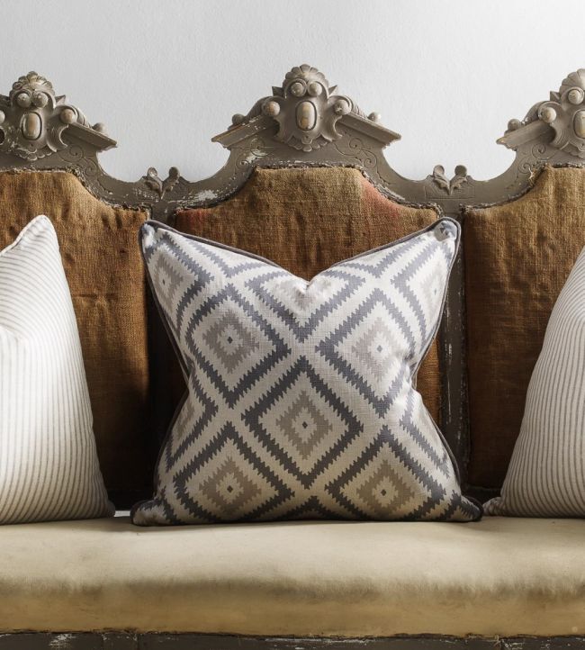 Glacier Room Fabric - Gray