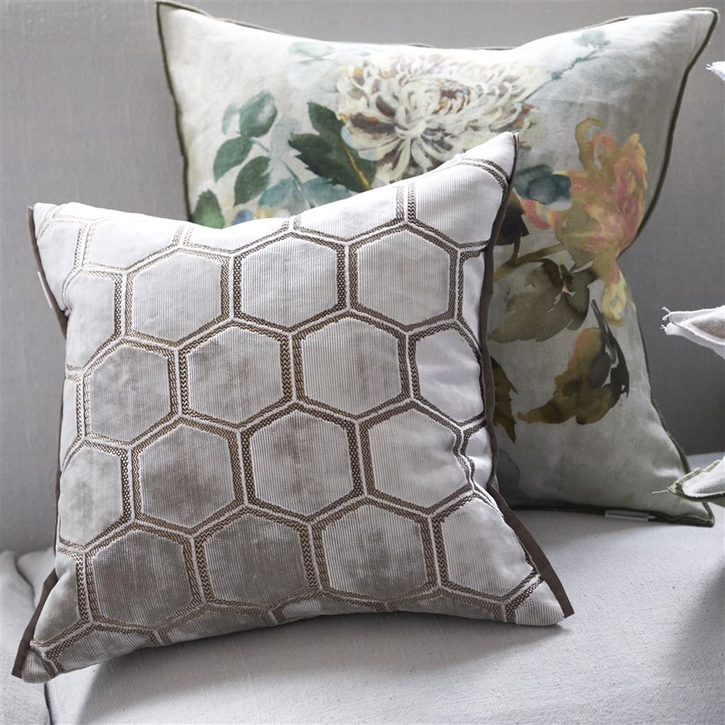 Manipur Medium Room Velvet Cushion 4 - White