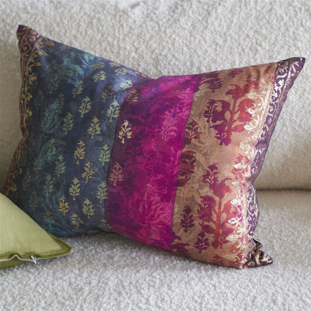 Kasavu Linen/Cotton Room Cushion 3 - Purple