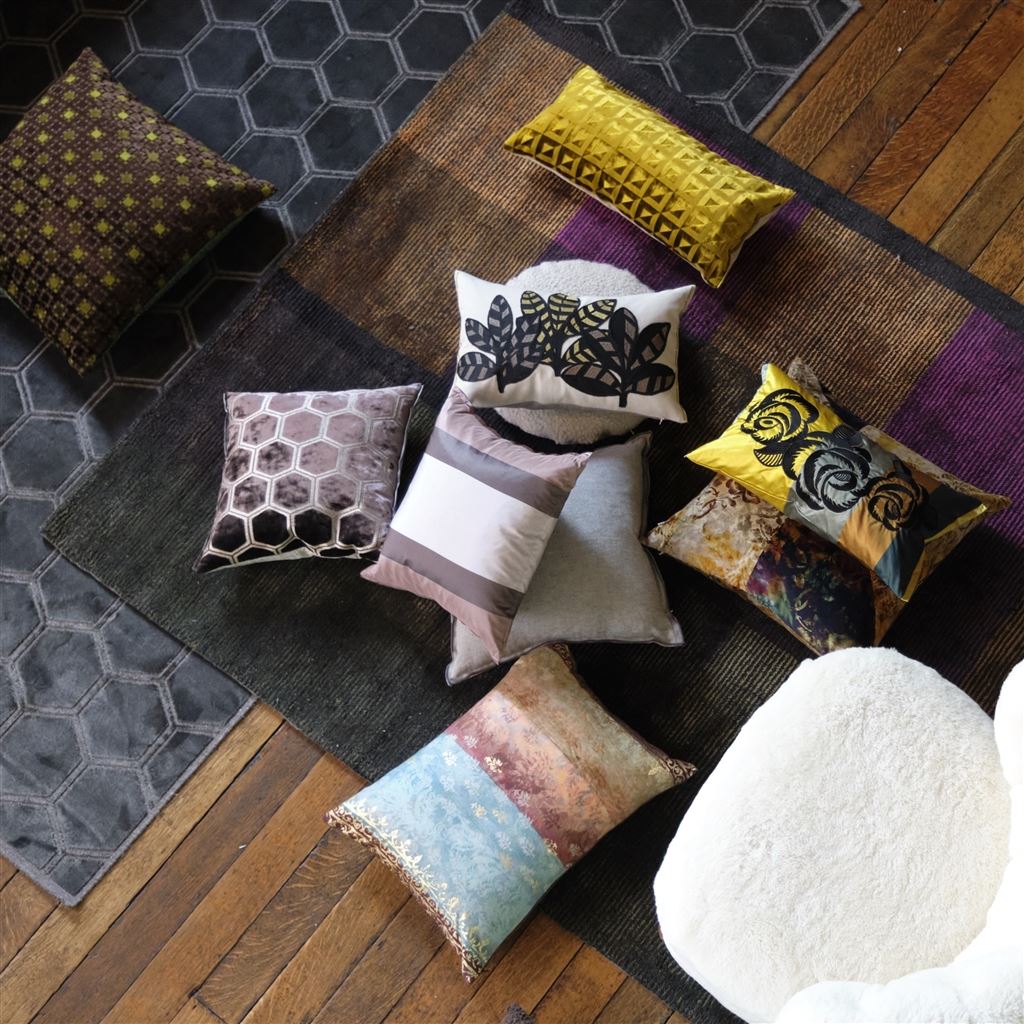 Kasavu Linen/Cotton Room Cushion 6 - Multicolor