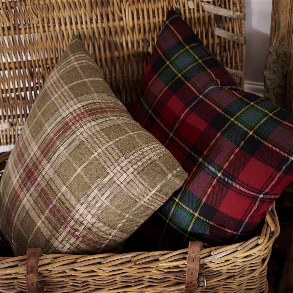 Dunmore Plaid Currant Room Cushion 3 - Red