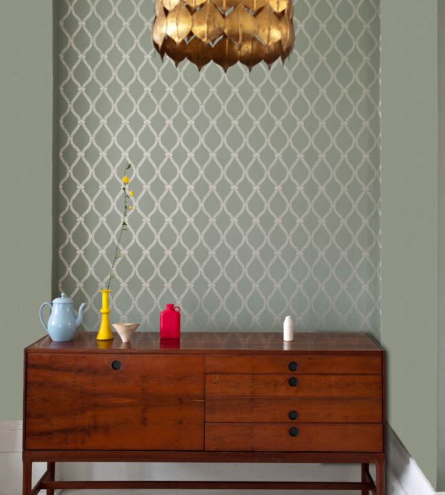 Crivelli Trellis Wallpaper - Silver - 3107 - Farrow & Ball