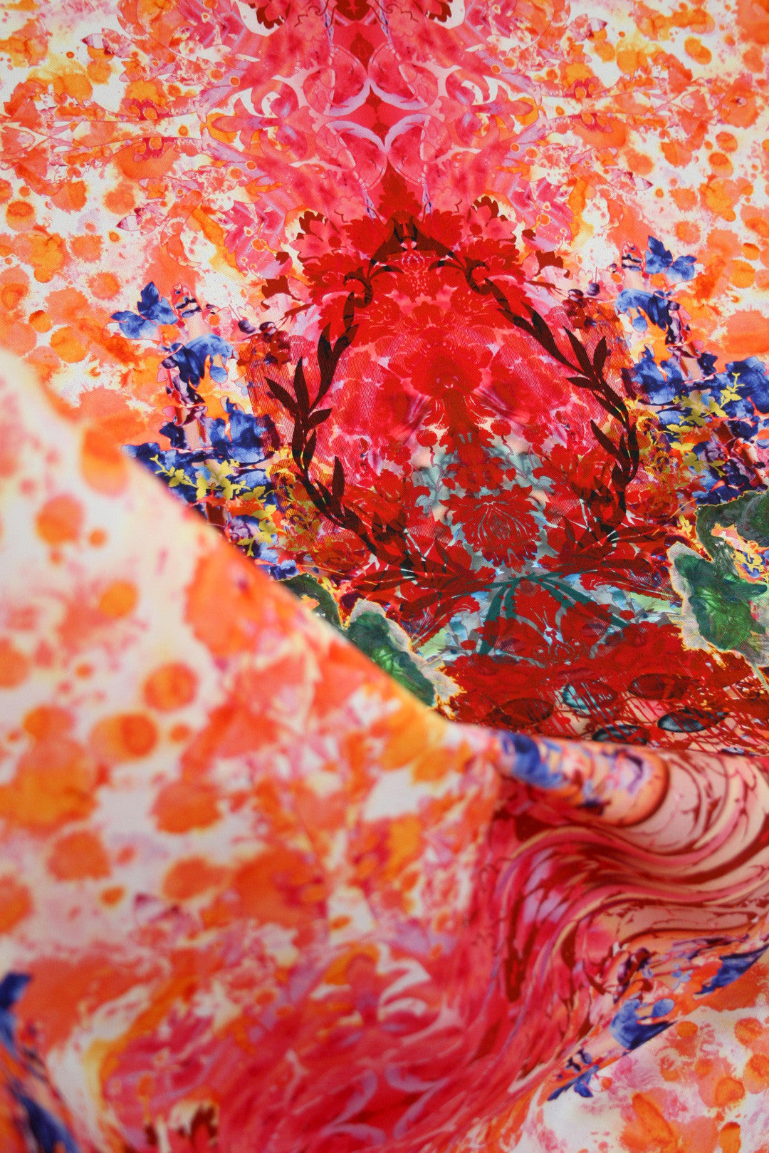 Omni Splatt Room Fabric 2 - Red