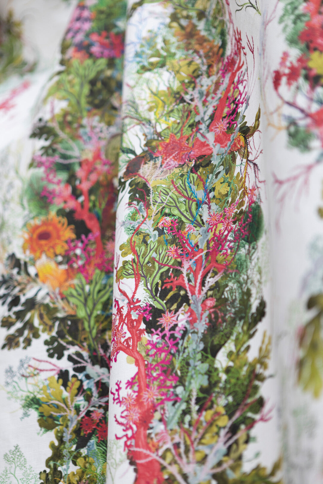 Seaweed Column Room Fabric 2 - Multicolor