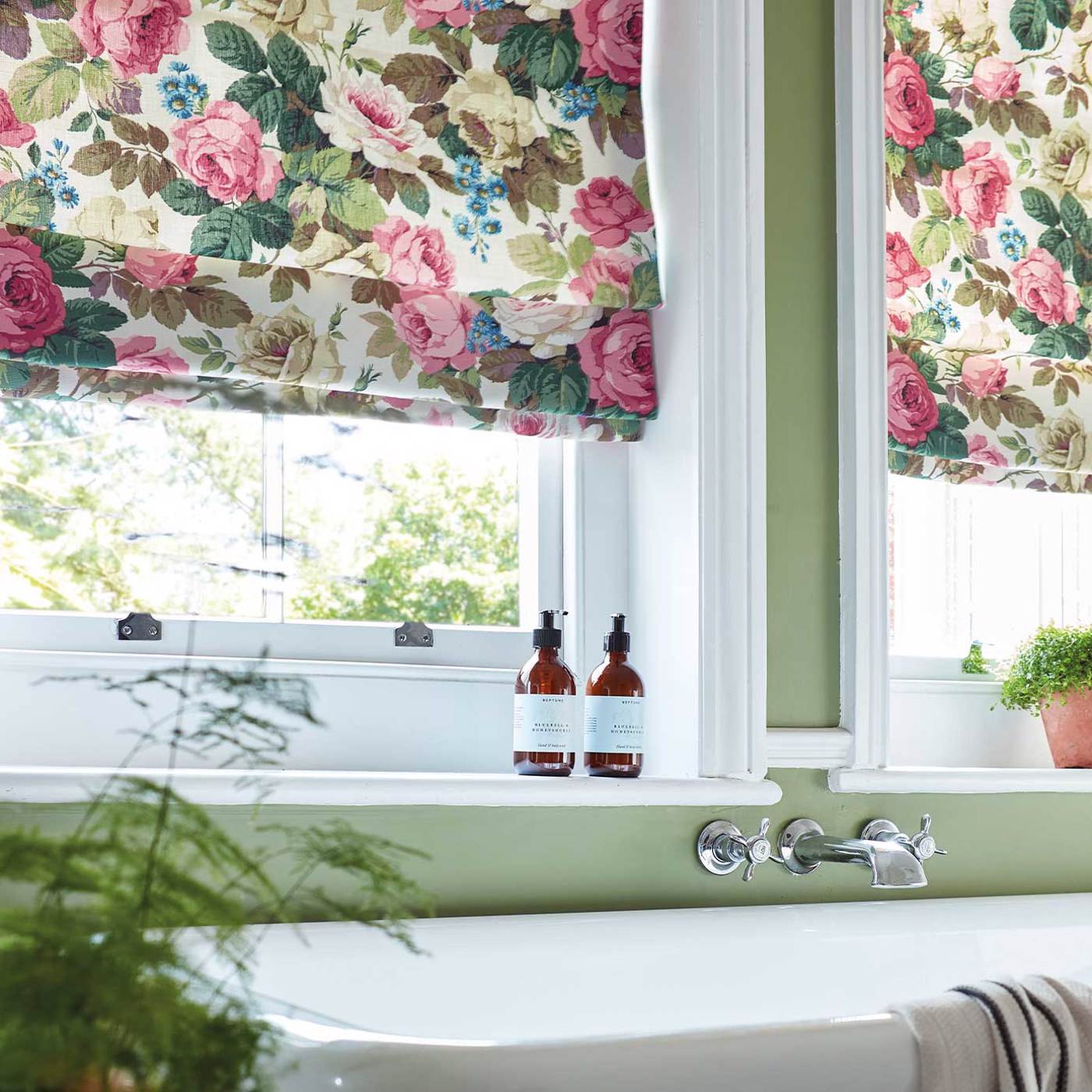 Chelsea Room Fabric - Multicolor