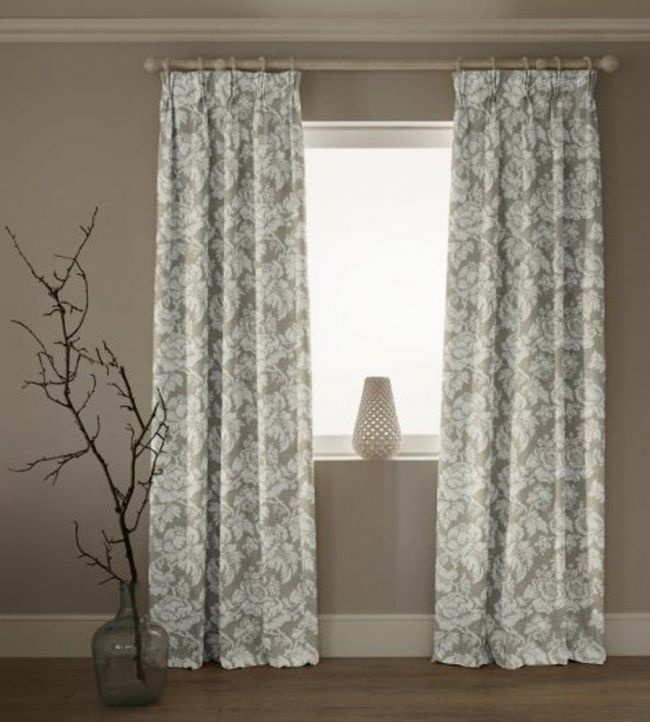 Wildflower Union Room Fabric - Cream