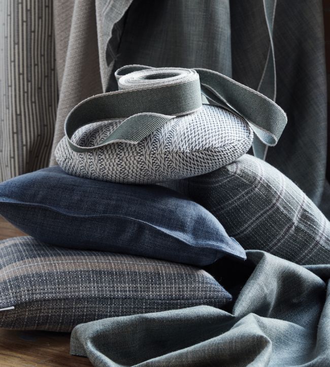 Gradient Stripe Room Fabric - Gray